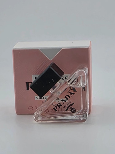 Prada paradoxe virtual - paradoxe,