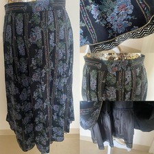 Trachten Rock Größe 44 Wie Neu  Perry Landhaus schwarz blau Spitzenunterrock