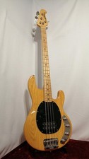 MUSICMAN STING RAY