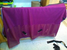 Fliegendecke Abschwitzdecke mit Fleecerücken und abnehmbaren Bauchgurten