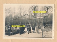 Foto Wehrmacht Besichtigung Kommandeur Wegweiser