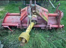 Anbaugeräte für Trecker Bodenfräse RE 160 cm Mit Zapfsäule Voll Funktionsfähig