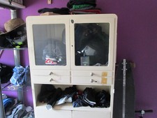 Arzt-Schrank Vitrine  BAUHAUS