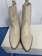 Boots/beige/40/cowboystiefel/knöchelhoch/kleiner Absatz