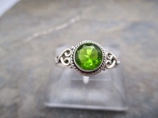 Damen Ring 925 Sterlingsilber Peridot Schliff rund Mittelalter Stil Rg 62/22