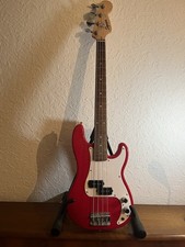 Squier by Fender Mini