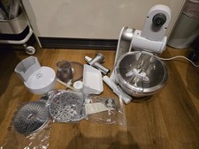 Küchenmaschine BOSCH MUM48140 mit Mixer, Hobel und Fleischwolf