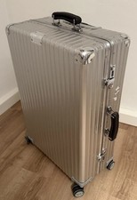 RIMOWA Classic Flight Aluminium Koffer Multiwheel Check-in M