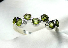 Ring 925 Silber mit facettiertem Peridot - 7 Edelsteine, modisches Design - NEU*