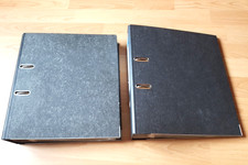 2 Aktenordner mit vielen Einsteckfolien A4