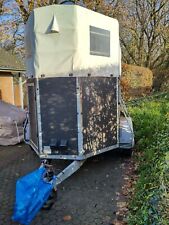 2 Pferdeanhänger/Viehtransporter