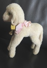 Steiff Lamm Lamby m. Knopf, Fahne, Schild + Glocke