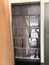 Prospektregal Reisebüro