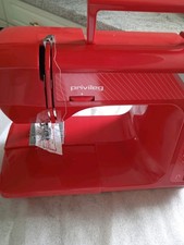 Nähmaschine Privileg 5010 Freiarm mit Fußschalter und Beschreibungsheft voll i.O