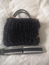 Grobstrick, handgepflochtene