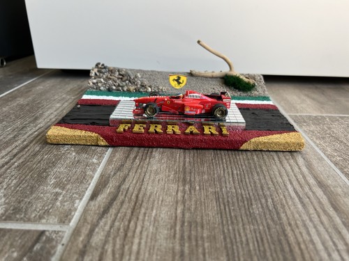 Michael schumacher - 1:43,