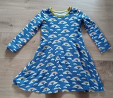 Mein Regenbogenkleid ist mir nun zu klein, gebraucht gut Zustand