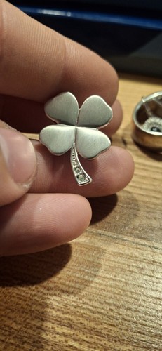 Brosche pin modeschmuck - brosche,