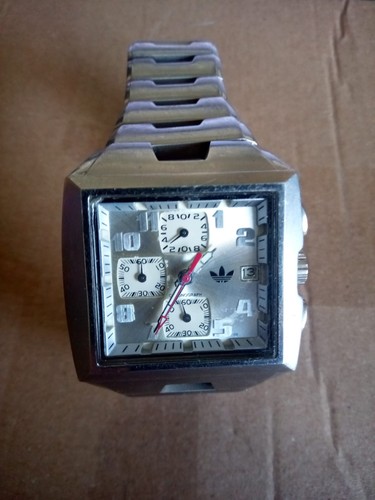 Adidas uhr retro look - adidas,