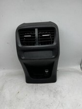 Peuegot Rifter Expert Berlingo Jumpy Partner 9818369377 Mittelkonsole USB