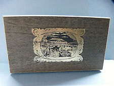 15682. Schöner Holzkasten