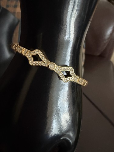 Eleganter goldfarbener armband - goldfarbener,