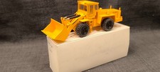 1:50 NZG 197/272 Radlader