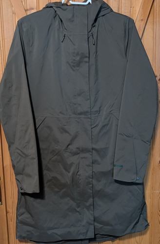 Nwt patagonia yosemite falls - nwt!,