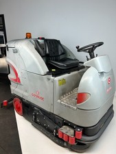 Comac Ultra 100 BS – Aufsitz-Scheuersaugmaschine mit Kehreinheit