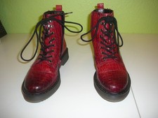 Rote Lederboots Bugatti