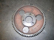 IHC Mc Cormick D-324 Zahnrad