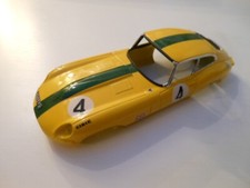 Lackierter  Jaguar E-Type Scaleracing Bodykit von Th. Spicker in gelb in 1:24