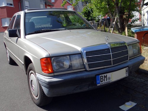 Mercedes oldtimer 190 w - mercedes,