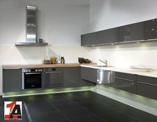 Designo Einbauküche L-Form Grafit Hochglanz Edition Fly Design Möbelteile