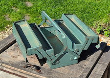 Werkzeugkiste metall grün - metall,