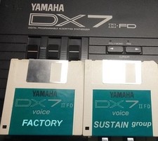 Yamaha DX7 IIFD  - 2 x floppy