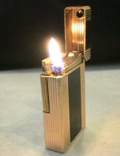 Altes feuerzeug dupont - feuerzeug,