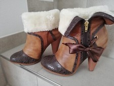 Extravagante Stiefelette Gr 38 Braun gefüttert "Poetic Licence London"