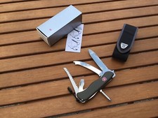 Victorinox Rescue Tool_2-Handausführung_konform gemäß WaffG §42a_Serrated