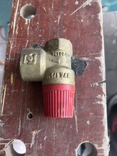 Bosch Junkers Ersatzteil TTNR: 87174010120 Sicherheitsventil 3bar original