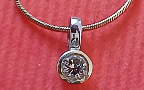 Eleganter brillant anhänger - eleganter,