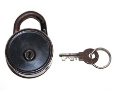 Altes Vorhängeschloss /