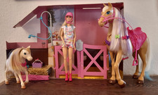 Barbie GXV77 Frisier- und Reitspaß Reitset mit Pferd, Pony, Puppe und Zubehör