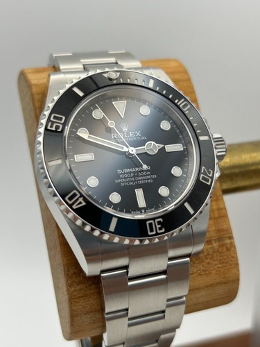 Rolex submariner date ref - no,
