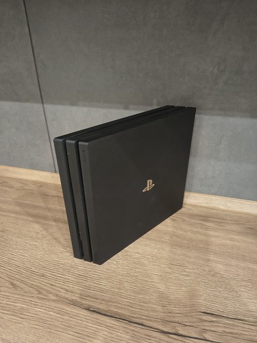 Playstation pro 1tb - 4,