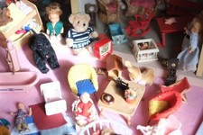 PUPPENSTUBEN MÖBEL  PÜPPCHEN HUND ZUBEHÖR  - FÜR  BASTLER -