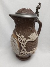 Steingut Reliefdekor Krug mit