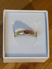 Eleganter Rubin Ring mit