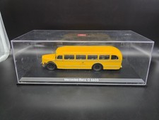 Schuco Mercedes-Benz O 6600 Deutsche Bundespost 1:43 mit Vitrine