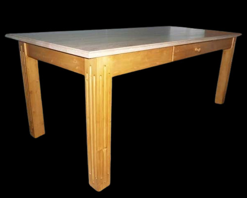 Tisch - , im